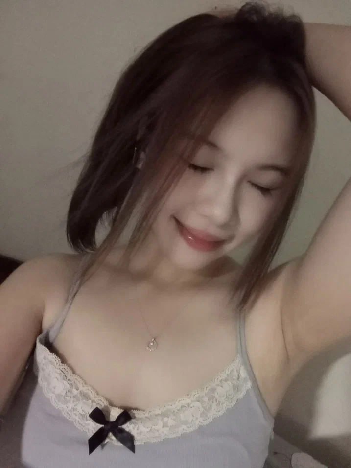 Chuốc thuốc kích dục đụ em người yêu cũ sắp lấy chồng